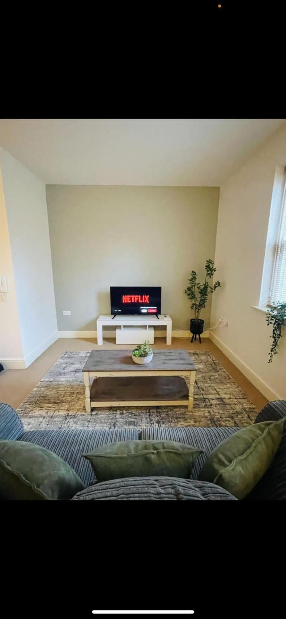 #St Georges Court By Derbnb, Spacious 2 Bedroom Apartments, Free Parking, Wi-Fi, Netflix & Within Walking Distance Of The City Centre Derby Eksteriør billede