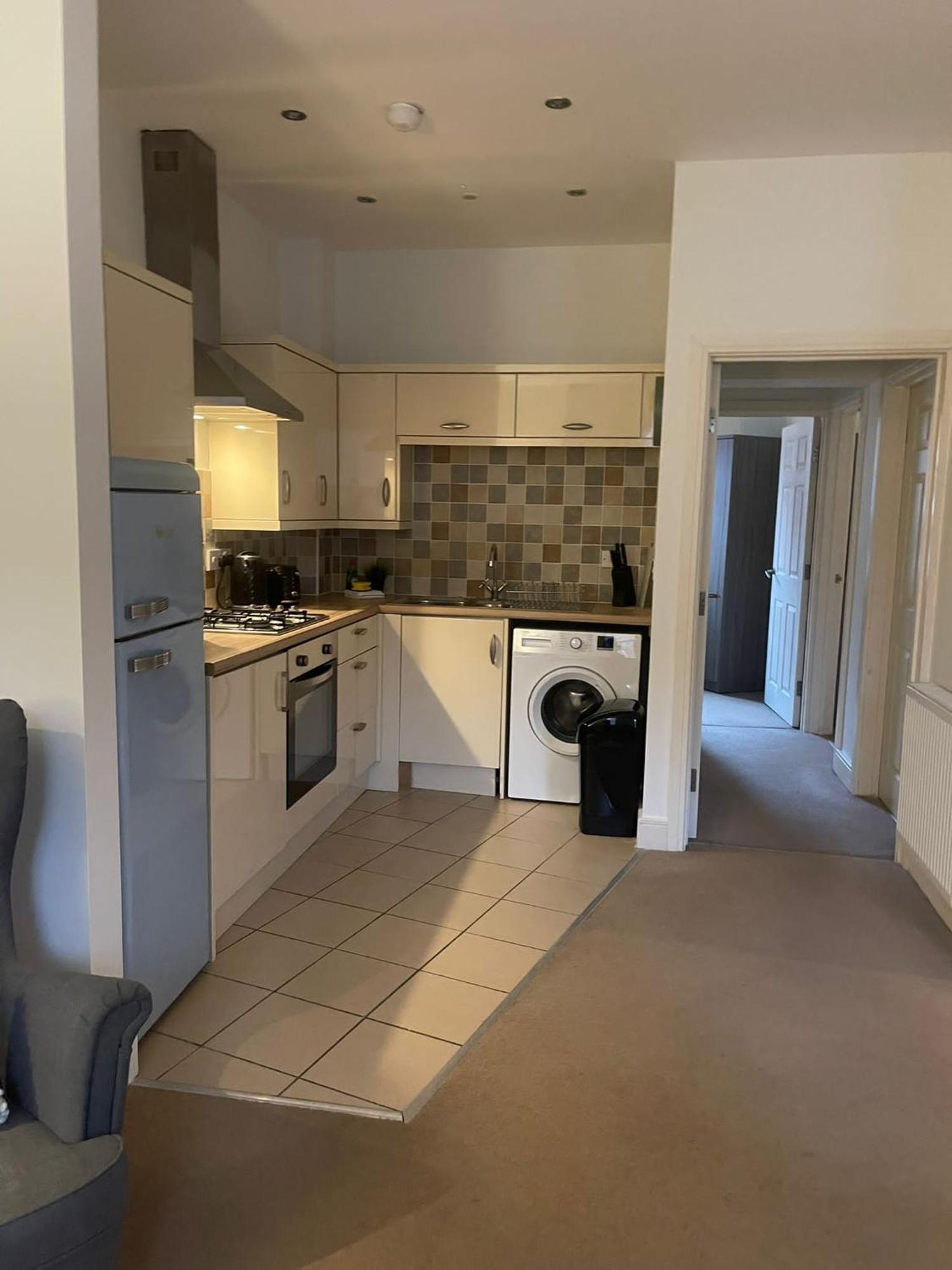 #St Georges Court By Derbnb, Spacious 2 Bedroom Apartments, Free Parking, Wi-Fi, Netflix & Within Walking Distance Of The City Centre Derby Eksteriør billede