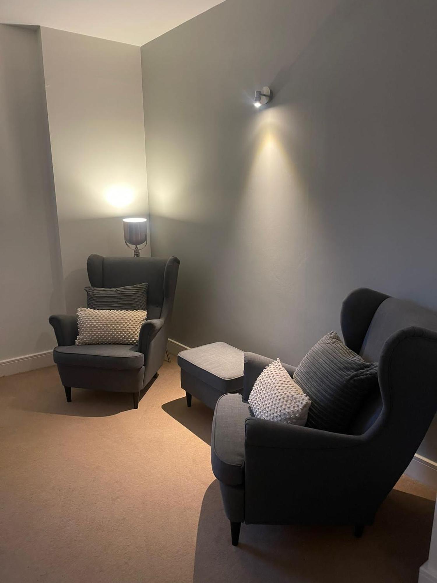 #St Georges Court By Derbnb, Spacious 2 Bedroom Apartments, Free Parking, Wi-Fi, Netflix & Within Walking Distance Of The City Centre Derby Eksteriør billede