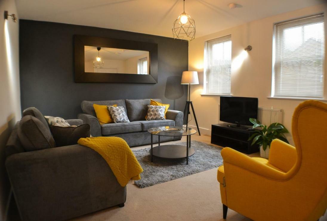 #St Georges Court By Derbnb, Spacious 2 Bedroom Apartments, Free Parking, Wi-Fi, Netflix & Within Walking Distance Of The City Centre Derby Eksteriør billede